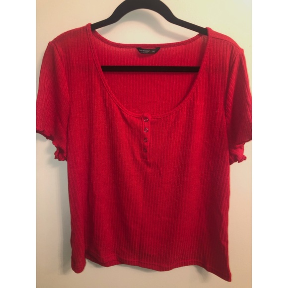 Buttoned Front Rib-Knit Top - Picture 2 of 4